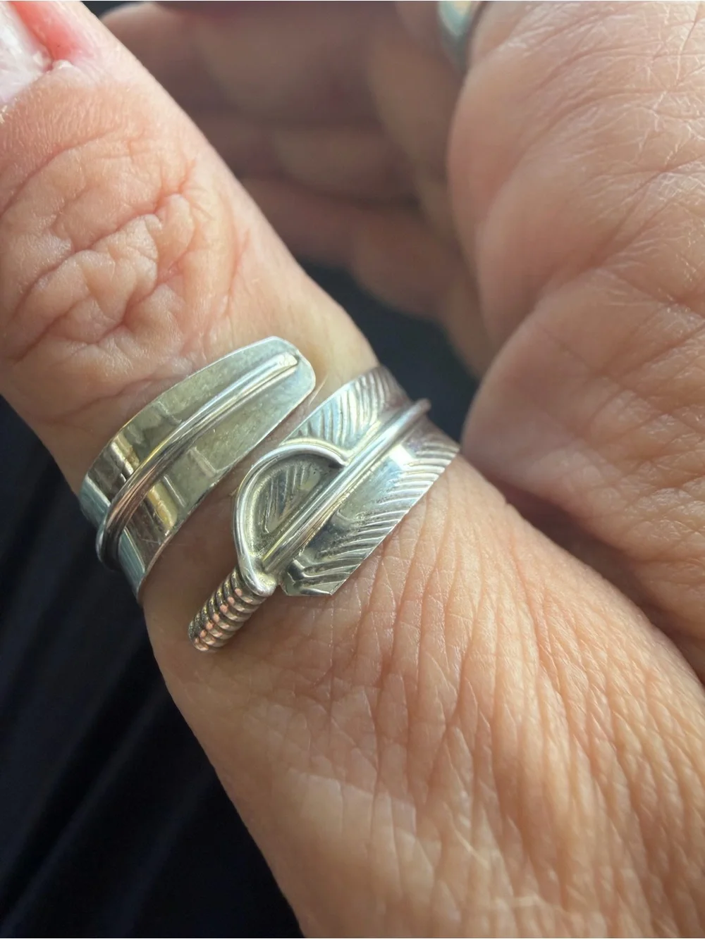 Navajo handmade Sterling Silver Feather Wrap Ring - Silver